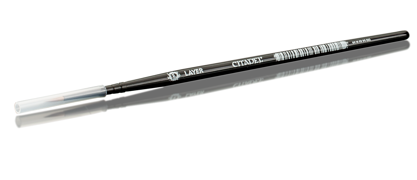 SYNTHETIC BASE BRUSH (MEDIUM)