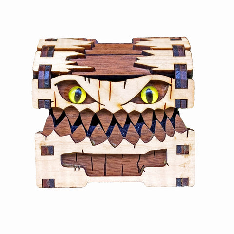 Mimic Chest (Maple) with Dice Set