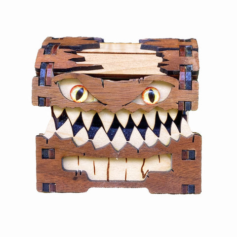 Mimic Chest (Maple) with Dice Set